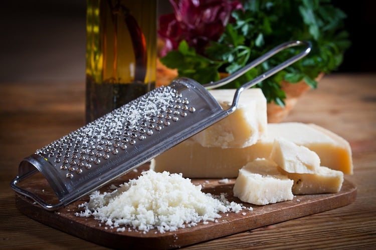 Parmigiano Reggiano and Grana Padano refuse traffic light labelling: ‘Nutri-Score undermines PDOs’