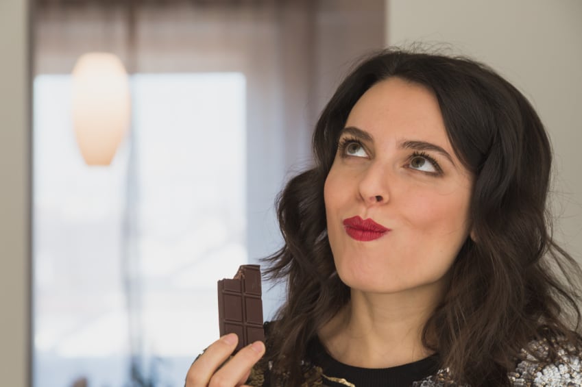 chocolate-eating-girl-Stefano-Tinti.jpg