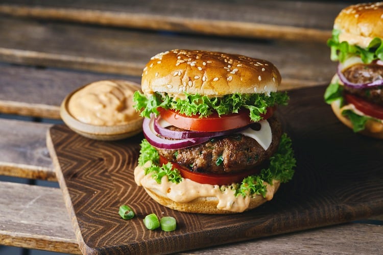 Plant-based-meat-GettyImages-Marko-Jan.jpg