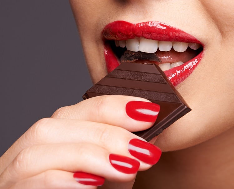 chocolate-PeopleImages.jpg