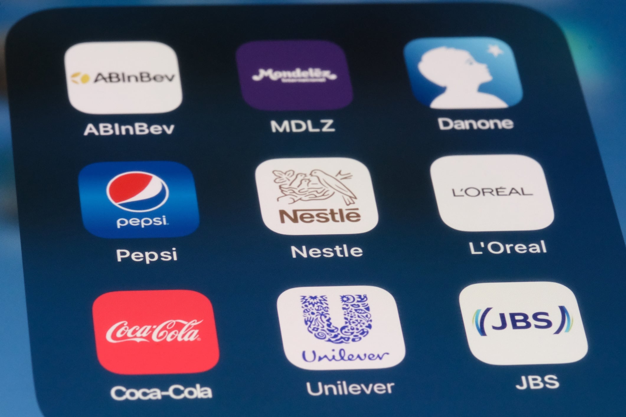 Nestlé, PepsiCo, Coca-Cola, Unilever, L'Oréal, JBS, AB InBev, Mondelēz International, Danone. Assorted Fast-moving consumer goods company apps.