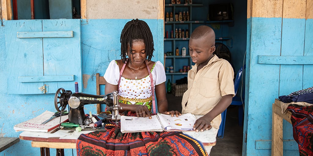 Adult-literacy-and-improving-female-incomes-are-shown-to-cut-child-labour-rates.png