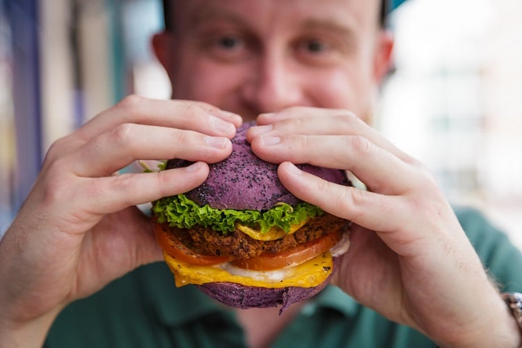 Meat alternatives made from plants or mycoprotein can lower ‘bad’ cholesterol, finds research
