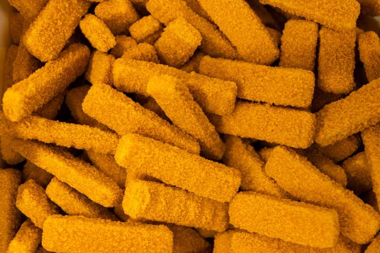 GettyImages-Trimak_Ivan-fish-fingers.jpg