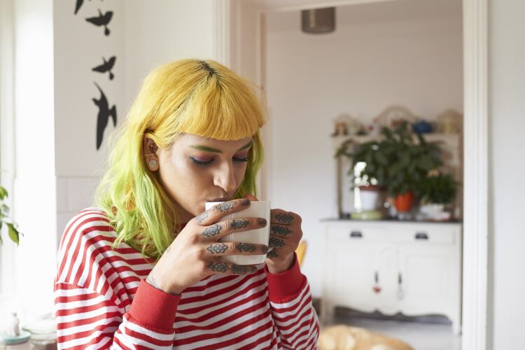 GettyImages-Richard-Drury-tea-coffee-consumer-drinking.png