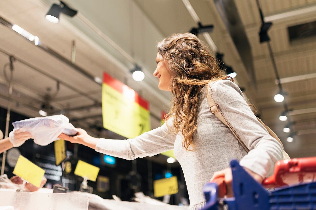 Seafood-can-make-big-splash-with-retailers-around-the-holidays-Nielsen-finds.jpg