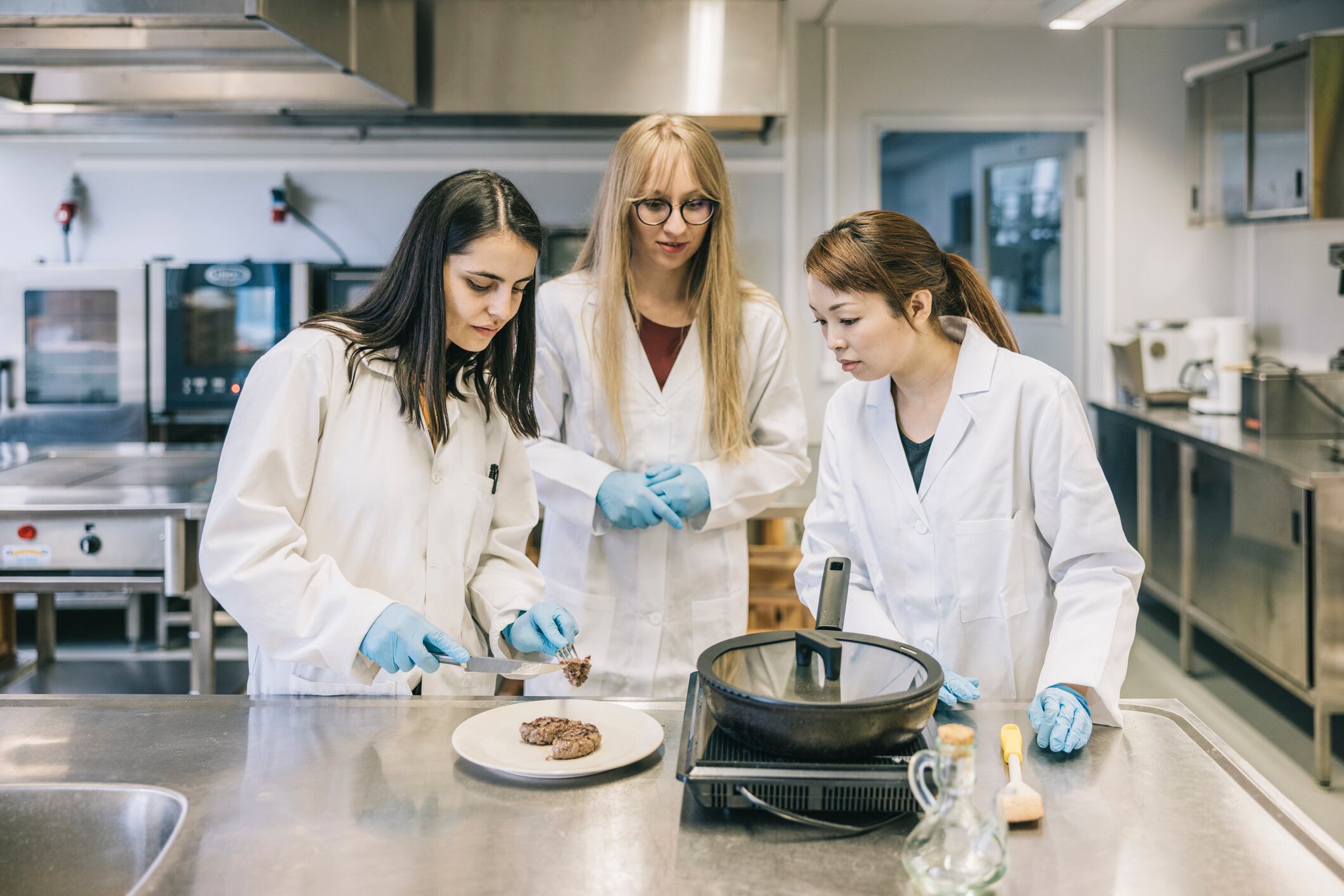 IFT survey: Food science, technology, salaries reach 20-year high, but gaps persist