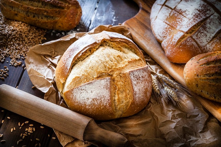 Artisan-bread-GettyImages-fcafotodigital.jpg