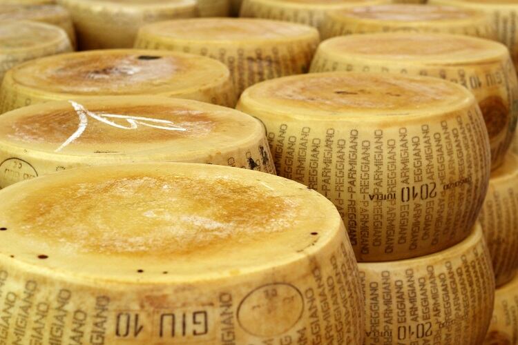 parmesan-ClaudioVentrella.jpg