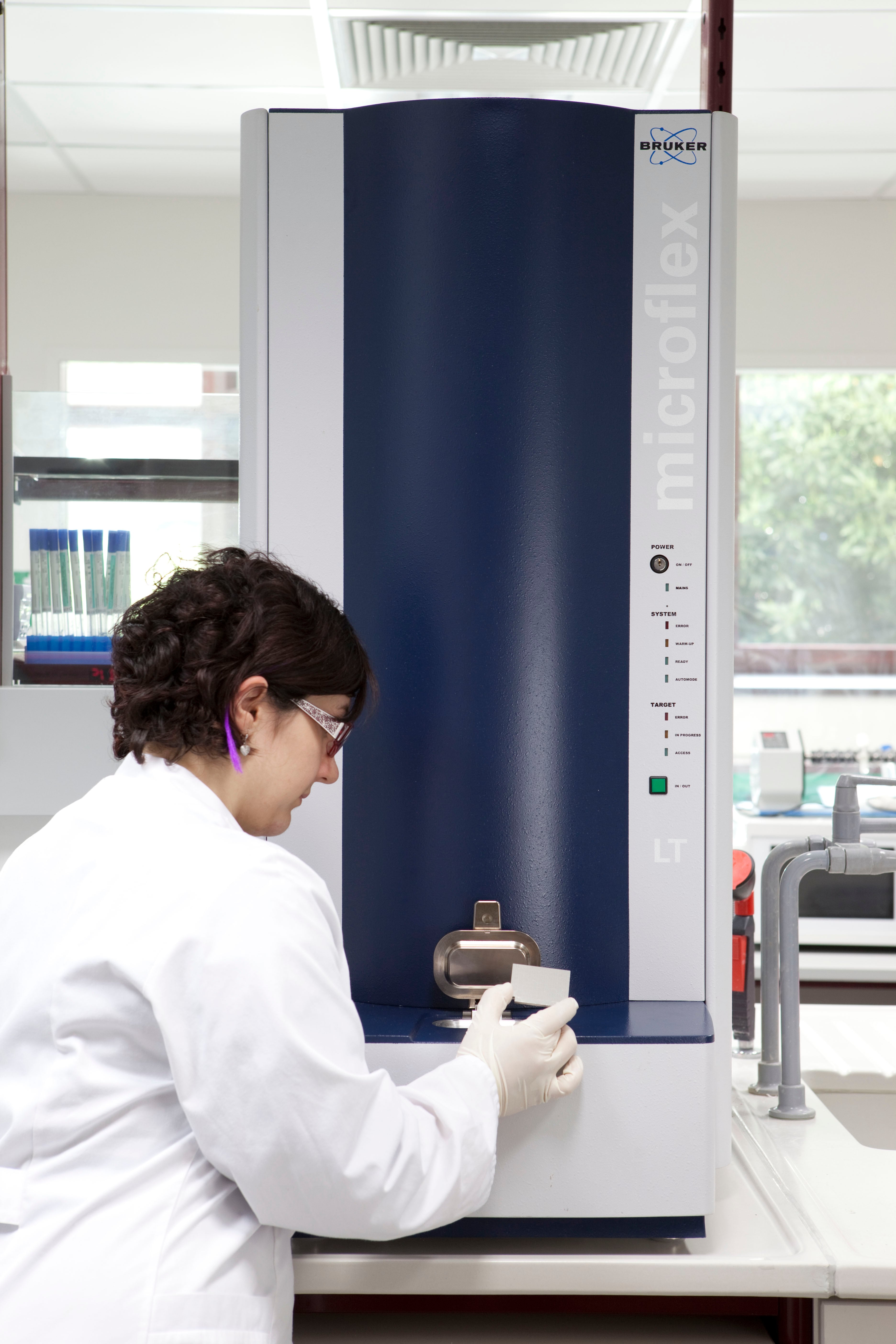 MALDI-Biotyper-image-Bruker.jpg