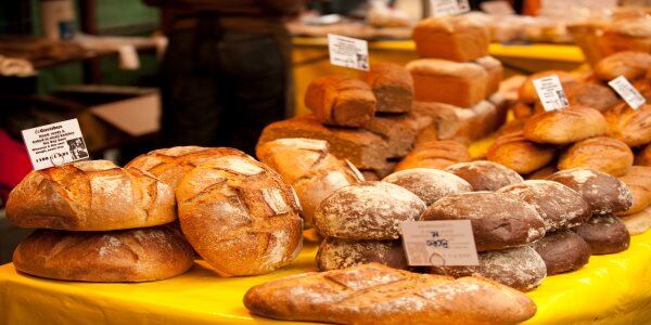 Bread-with-labels-on-stall-resized.jpg
