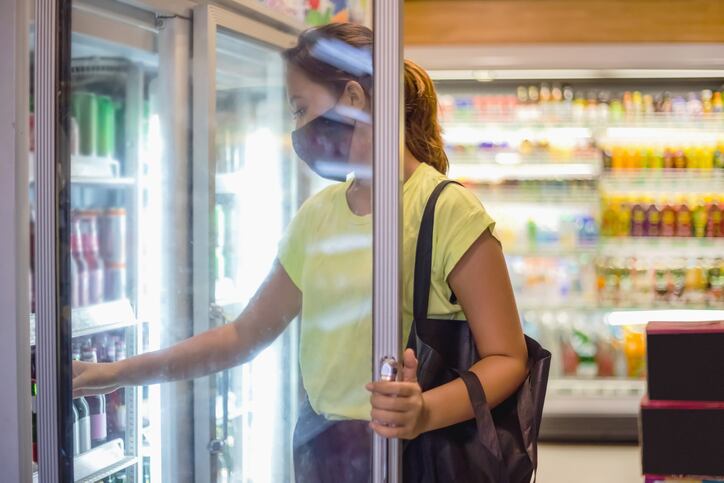 Sugar taxes: SSBs should have to state they are taxed, say researchers