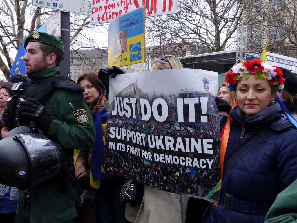 Ukraine-protest-blu-news.org.jpg