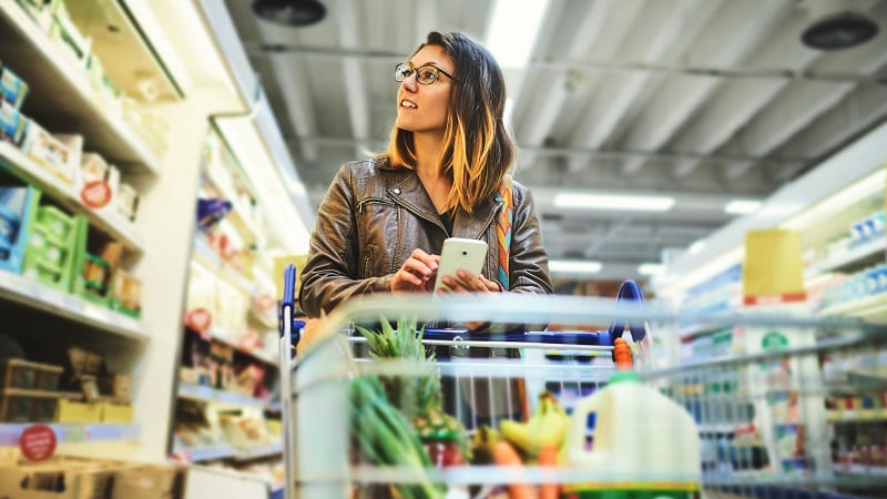 Consumers-continue-to-deploy-cost-saving-tactics-to-combat-high-food-prices-despite-inflation-cooldown-84.51-finds.jpg