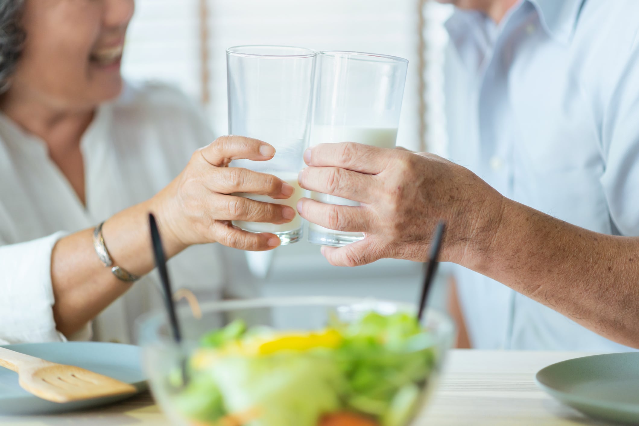 Lão hoá lành mạnh: Yili gõ TCM, hương vị để tăng cường dinh dưỡng cho người cao tuổi