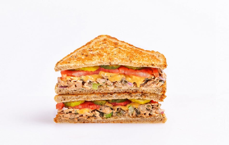 Good-Catch-plant-based-tuna-enters-Veggie-Grill-locations.jpg