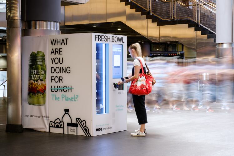 Fresh-Bowl-healthy-vending-brand-raises-2.1m-achieves-85-return-rate-on-reusable-glass-jars.png