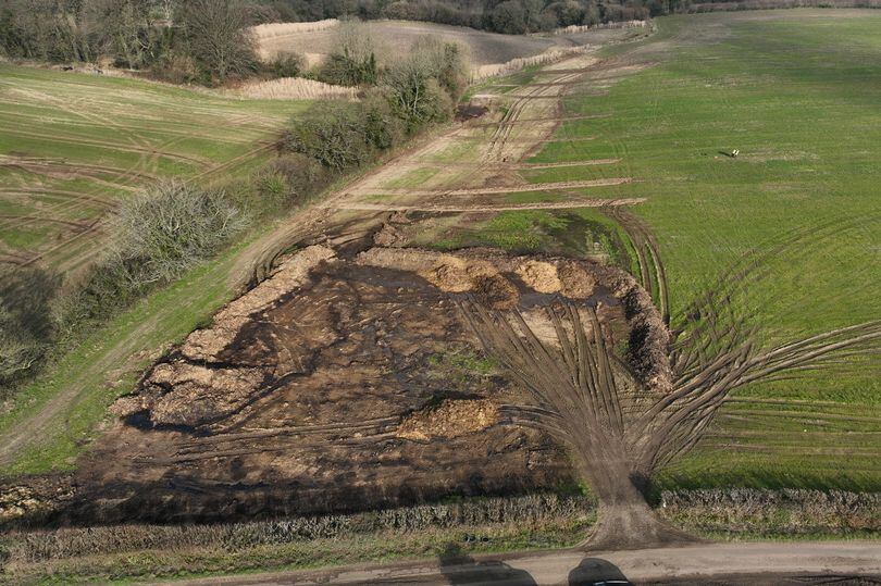 1_Dyer-illegal-slurry-storeJPG.jpg
