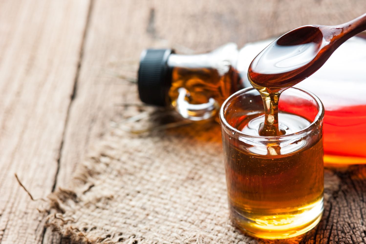 FDA-clarifies-rules-over-added-sugar-labeling-on-pure-honey-maple-syrup-cranberry-products.jpg