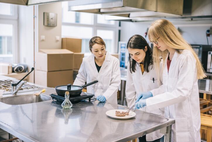 FDA extends comment period for proposed post-market food chemical review