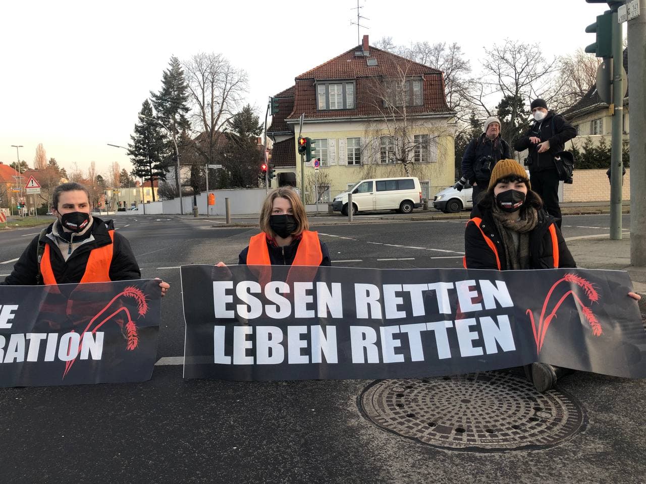 ‘It would be helpful if they would use their power to convince consumers of the value of food:’ German food body wades in as protesters glue themselves to roads  