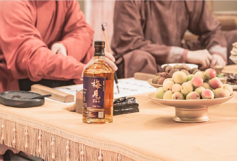 Meijian plum liqueur has a heavy focus on traditional Chinese arts and crafts.