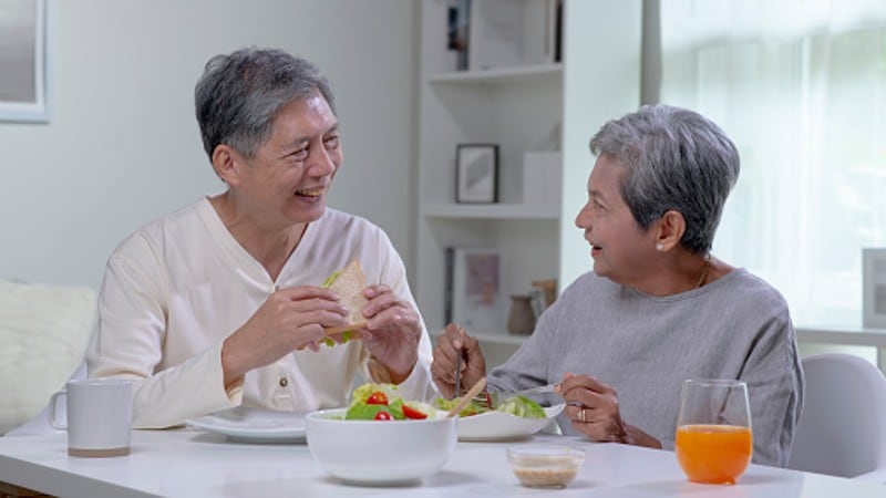 Food ‘refugees’ in Japan: Government survey reveals strong need to improve food access aid for elderly consumers