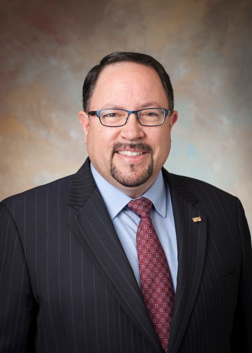Bob-Unanue-2013-Profile-Photo2.jpg