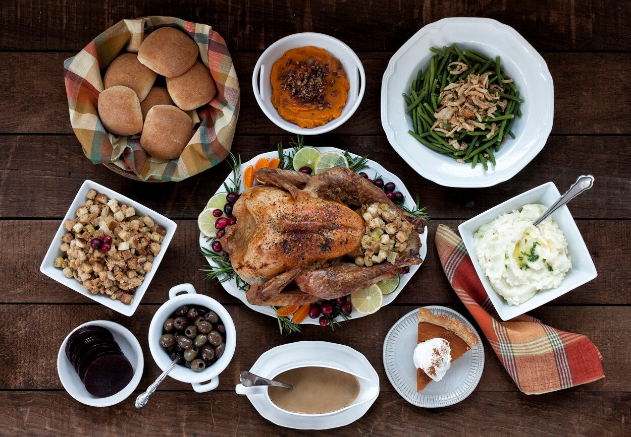 How-consumers-are-shopping-this-Thanksgiving-according-to-Catalina-shopper-data.jpg