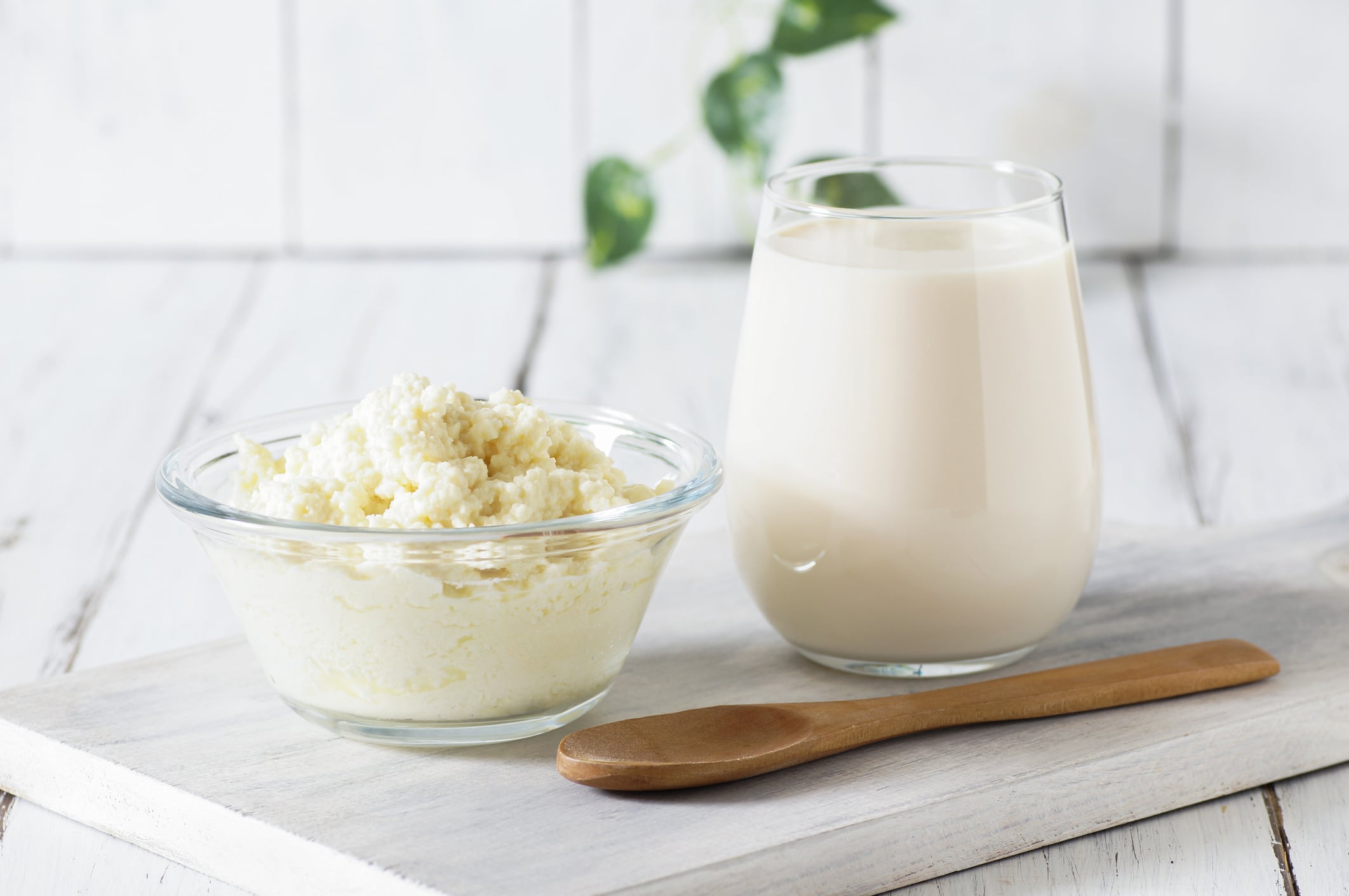 Colostrum: Kho báu chức năng hay trào lưu lành mạnh tàn nhẫn?