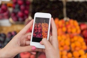 app phone technology digital fruit health e-commerce online iStock.com dolgachov
