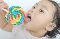 sweet candy children iStock.com dblight