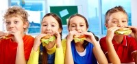 children kids school nutrition diet health iStock.com shironosov