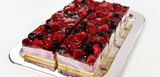 Hepatitis A concerns for berries in cake