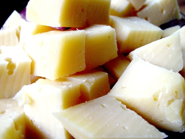 Loch Arthur Creamery recalls cheese due to Listeria monocytogenes