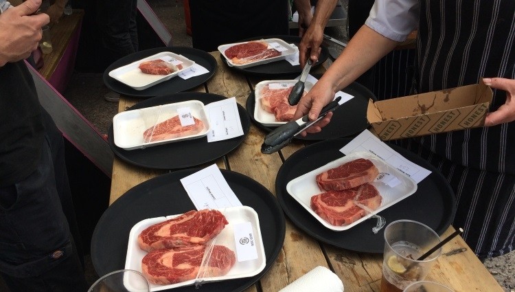 Preparation of the steaks