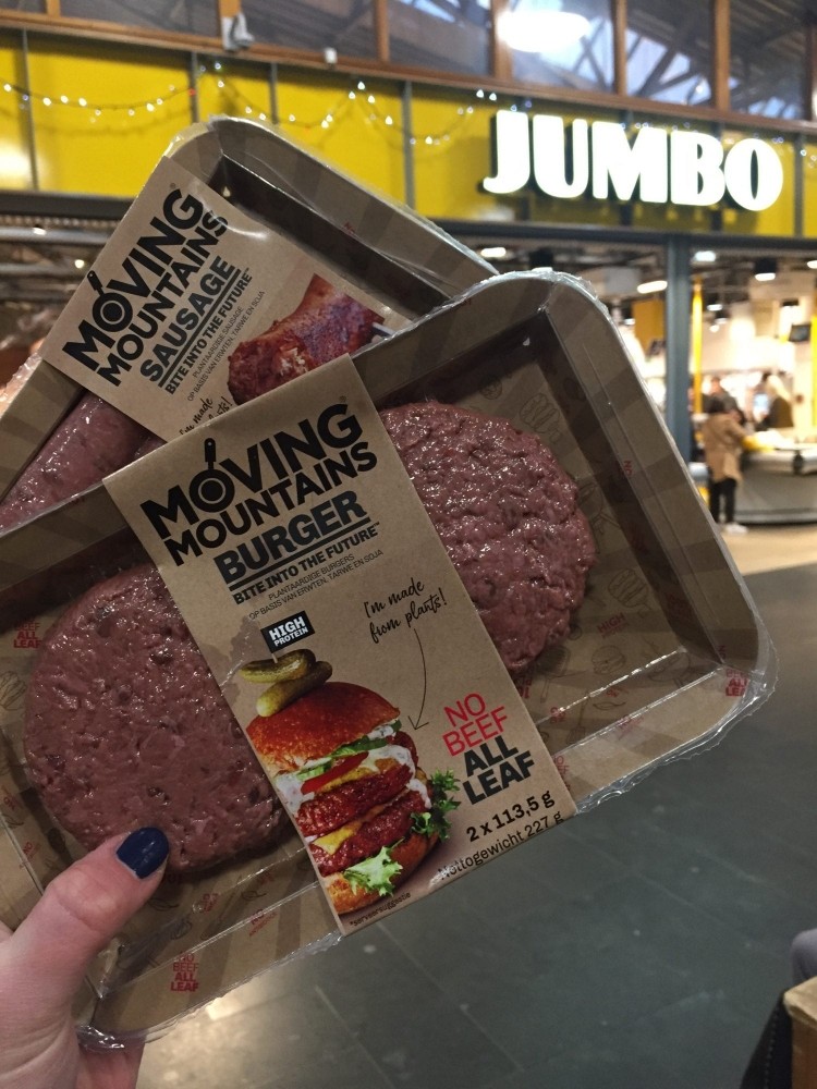 ‘Bleeding’ vegan burger launches in the Netherlands