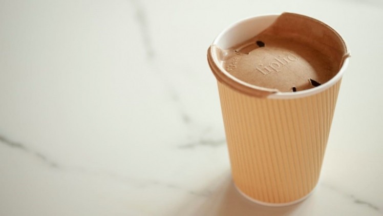 Swedish innovation hopes to save planet from plastic lids