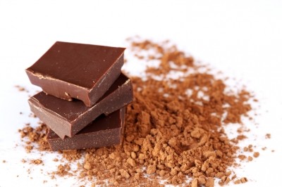The study commented that modern manufacturing of chocolate may result in losses of more than 80% of the original flavonoids from the cocoa beans. 