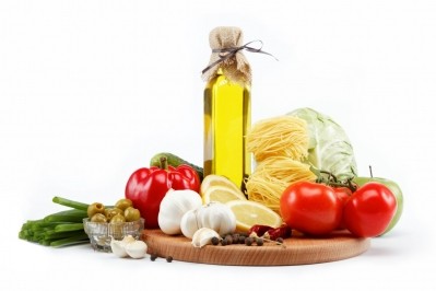 “Women allocated to the MeDiet supplemented with EVOO showed a 62% relatively lower risk of malignant breast cancer than those allocated to the control diet.