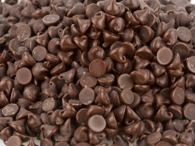 Blommer's popular chocolate chips have been the first to use DouxMatok’s Incredo Sugar solution. Pic: Blommer Chocolate