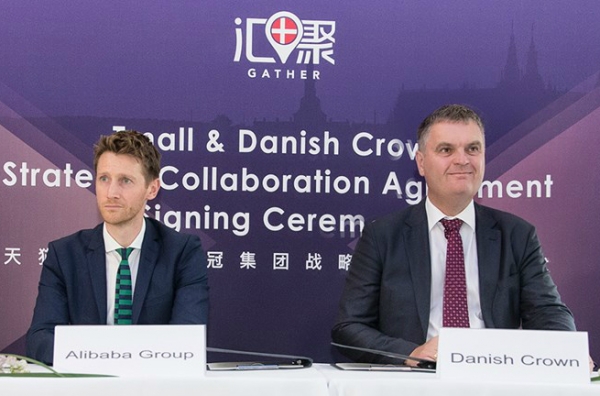 Left to right: David Lloyd of Alibaba Group with Danish Crown CEO Jais Valeur