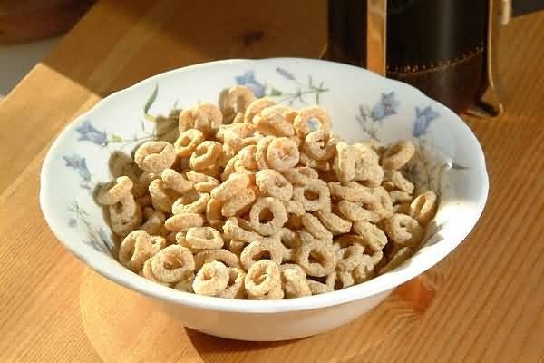 Cereal is the most common breakfast choice among British adults