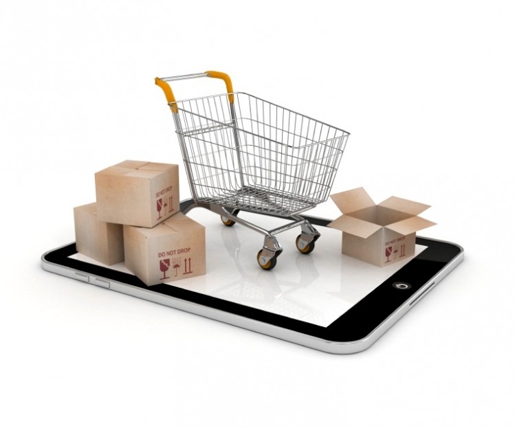 Convenience has been identified as one of the primary factors in driving the growth of the online grocery market. (© iStock.com)