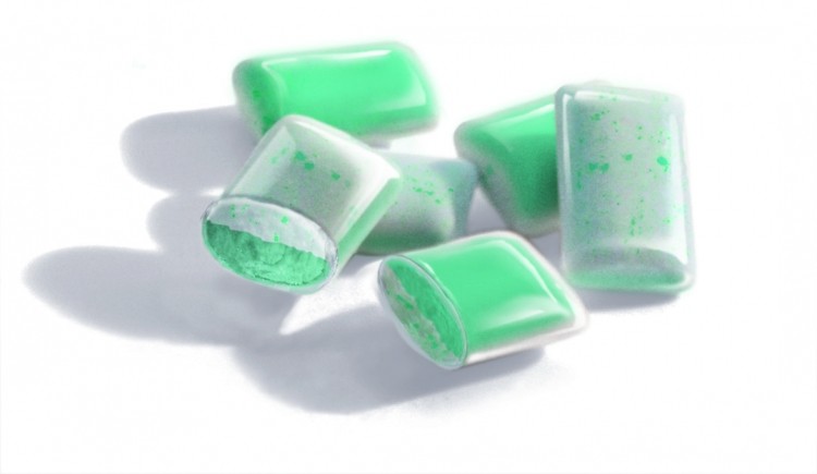 Clear is the new white: Manufacturers can now show off colors and designs in the chewing gum core, says Beneo