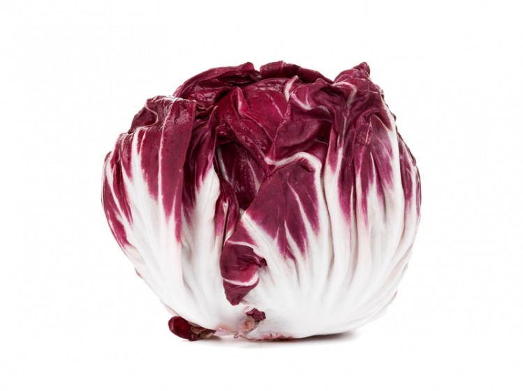 Salad mix containing imported radicchio rosso was the likely source. ©iStock/Oliver Hoffmann