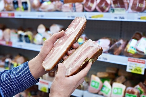 The Irish government believes there is 'clear' public support for stricter meat labelling
