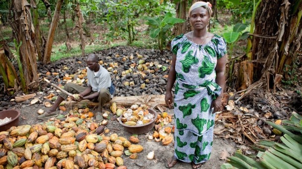 Oxfam last year called on the big chocolate companies to improve conditions for female cocoa farmers, who are often marginalized and receive unequal pay. Mars issues its response. Photo Credit: Oxfam