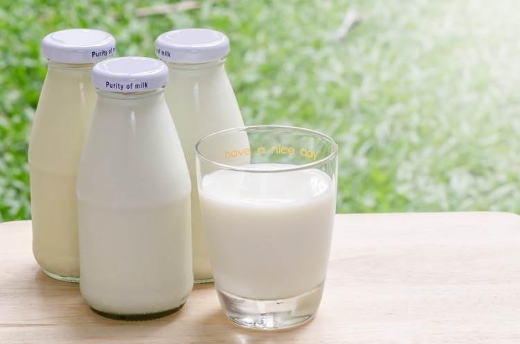 Milk remains the most popular source of protein according to a new consumer survey ©iStock/nathaphat