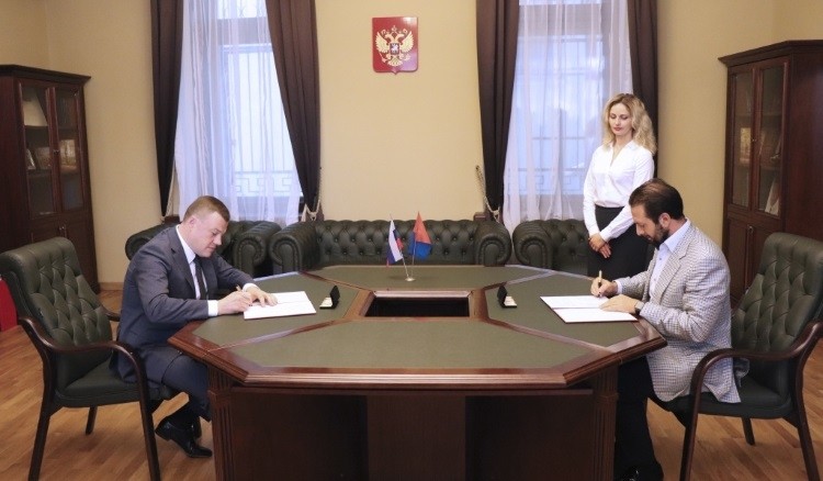 The agreement was signed by Sergey Mikhailov, CEO of Cherkizovo Group, and Alexander Nikitin, Head of the Tambov Region Administration